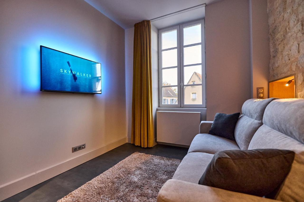 Appartement Montagnon - Les Suites Du Palais - Classe 4 Etoiles, Parking Prive, Vue Cathedrale, 3 Chambres, Primo C0Nciergerie Nevers Exteriör bild