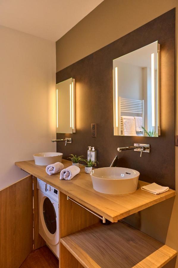 Appartement Montagnon - Les Suites Du Palais - Classe 4 Etoiles, Parking Prive, Vue Cathedrale, 3 Chambres, Primo C0Nciergerie Nevers Exteriör bild