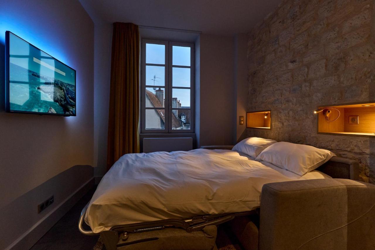 Appartement Montagnon - Les Suites Du Palais - Classe 4 Etoiles, Parking Prive, Vue Cathedrale, 3 Chambres, Primo C0Nciergerie Nevers Exteriör bild