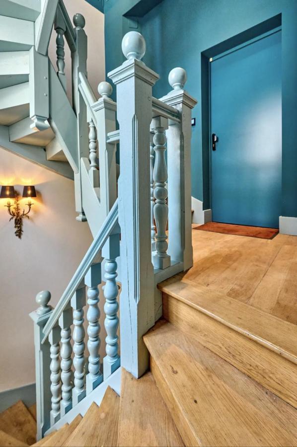 Appartement Montagnon - Les Suites Du Palais - Classe 4 Etoiles, Parking Prive, Vue Cathedrale, 3 Chambres, Primo C0Nciergerie Nevers Exteriör bild