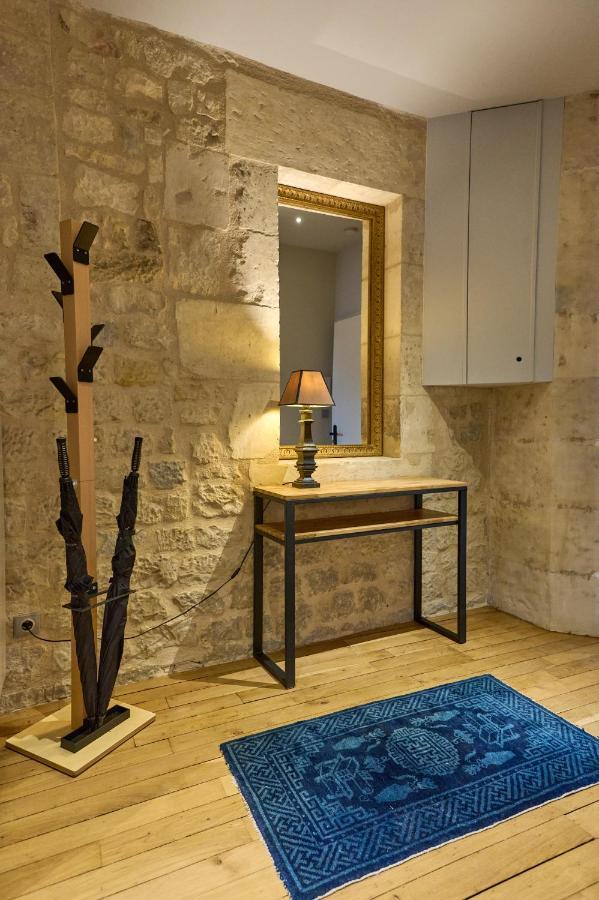 Appartement Montagnon - Les Suites Du Palais - Classe 4 Etoiles, Parking Prive, Vue Cathedrale, 3 Chambres, Primo C0Nciergerie Nevers Exteriör bild